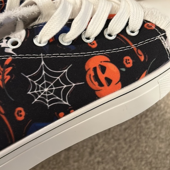 Women’s Halloween Sneakers Size 7 NWOT - Picture 6 of 6